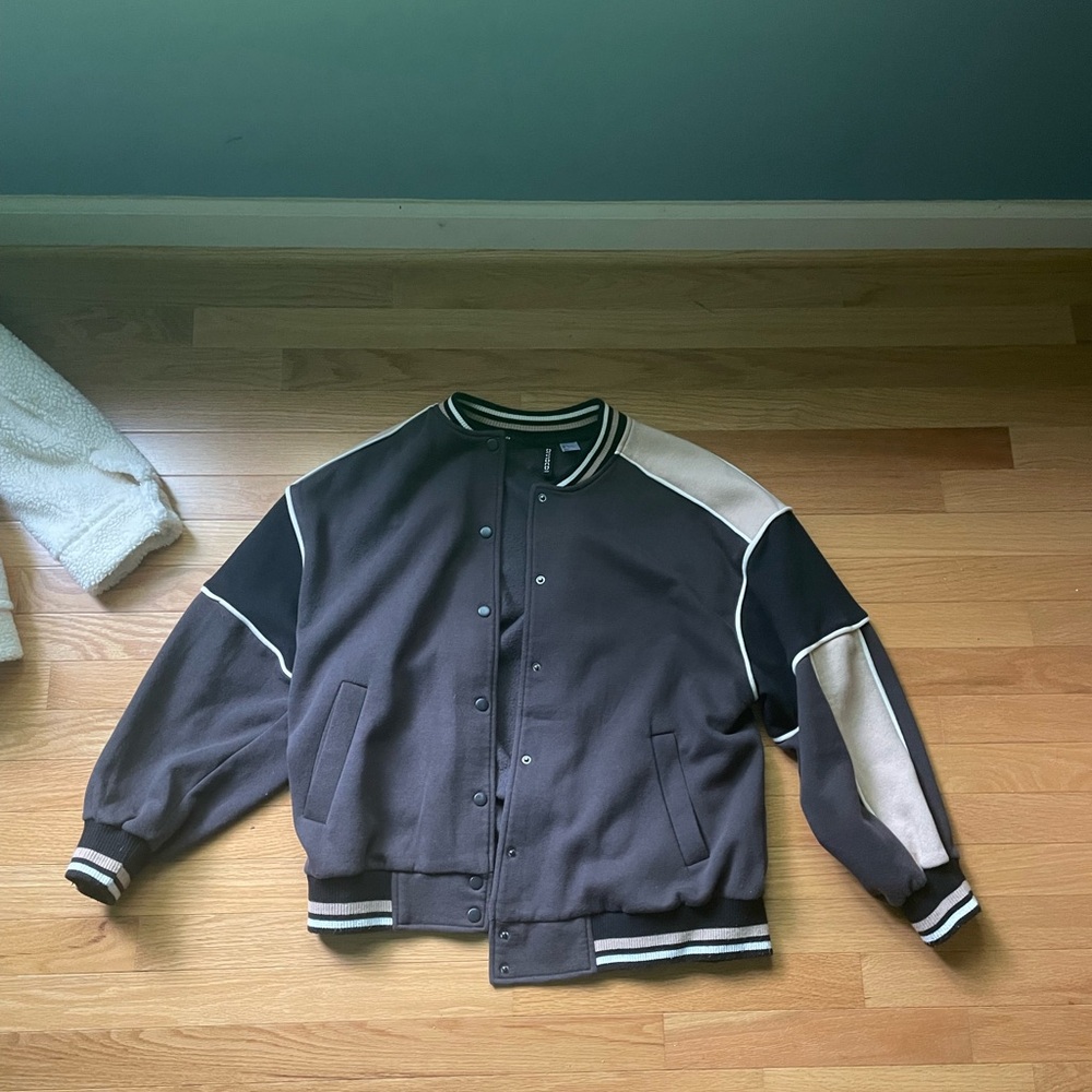 H&M Women’s Baseball Jacket Size Small